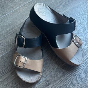 FITFLOP Adjustable Buckle Leather Slides